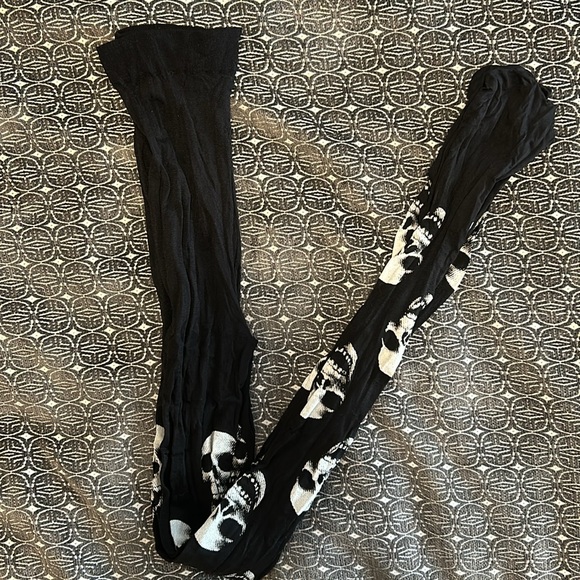 NWOT Skull Tights - Picture 1 of 3